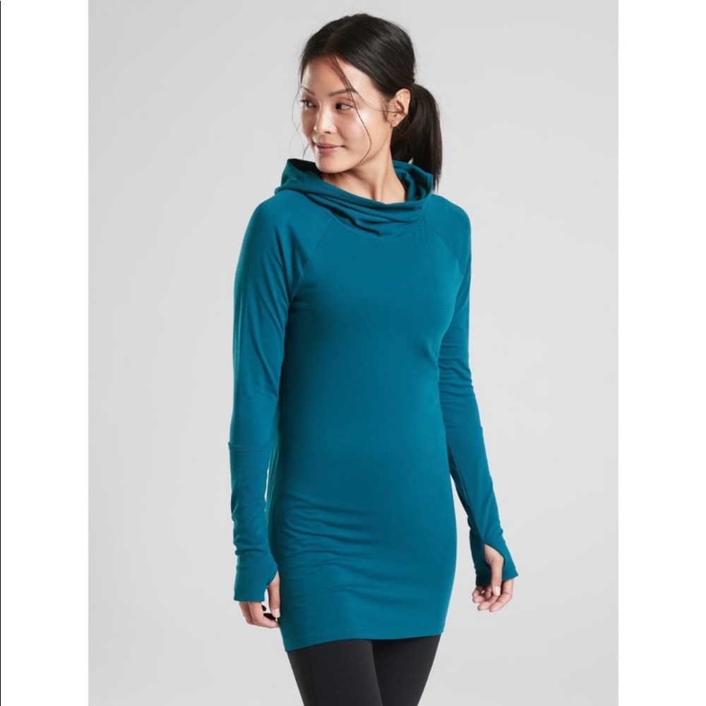 Essence Tunic size medium turquoise long sleeve shirt